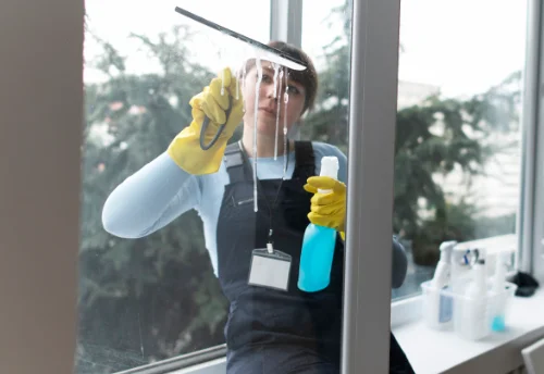 Nettoyage de vitres intérieures et extérieures à Vimoutiers